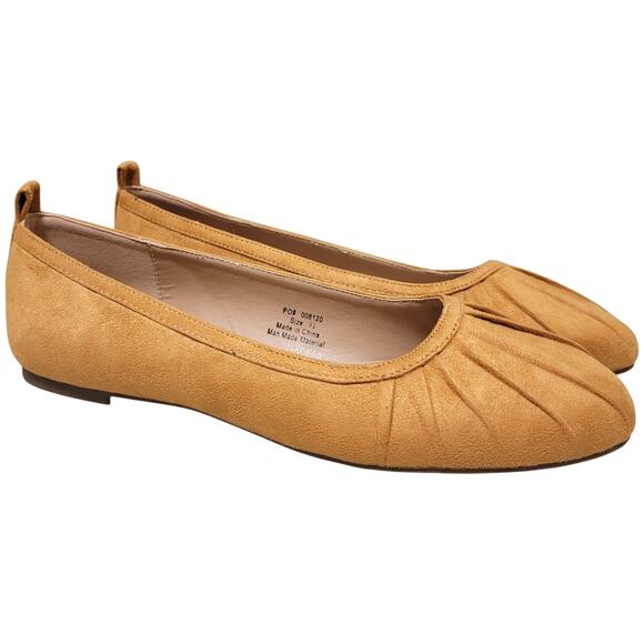 Journee Collection Shoes - Journee Collection Women Tannya Ruched Ballet Flats Size US 9.5M Tan Faux Suede